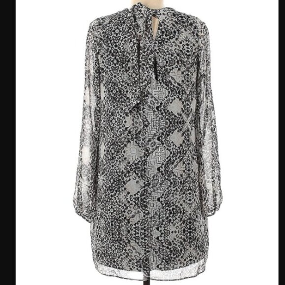 BCBG Black & White Abstract Sheer Sleeves Dress sz M /B9 - Picture 2 of 7